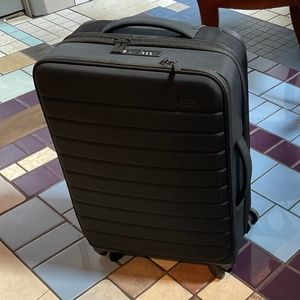 Away RARE Soft-Sided Expandable Bigger Carry-On in Black